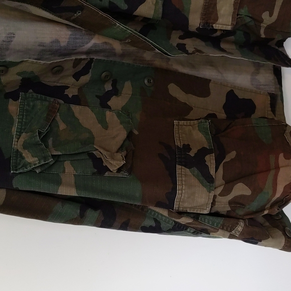 Authentic Military Camo Jacket - Picture 3 of 8